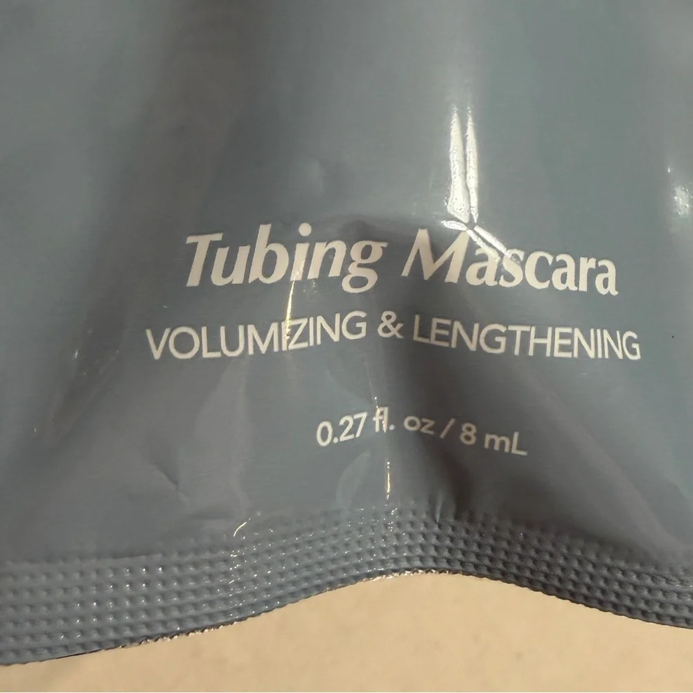 PERSONA COSMETICS Volumizing Tubing Mascara In Black